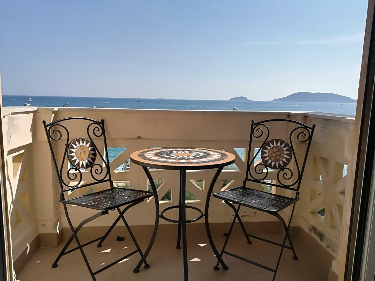 Il Faro Dei Poeti Lägenhet Lerici Exteriör bild